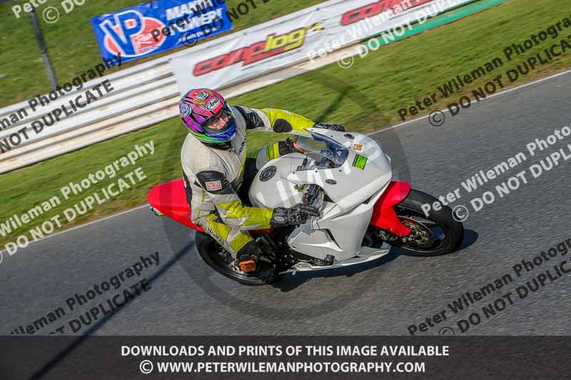PJM Wedding Photography;enduro digital images;event digital images;eventdigitalimages;mallory park;mallory park photographs;mallory park trackday;mallory park trackday photographs;no limits trackdays;peter wileman photography;racing digital images;trackday digital images;trackday photos